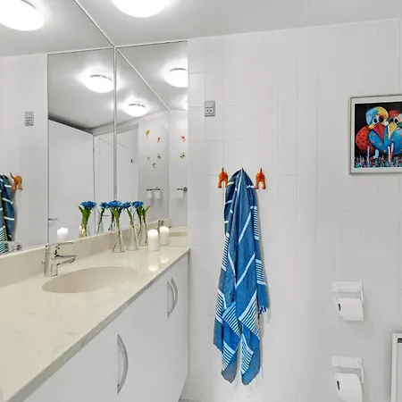 Apartment Bad, Lejl, 61